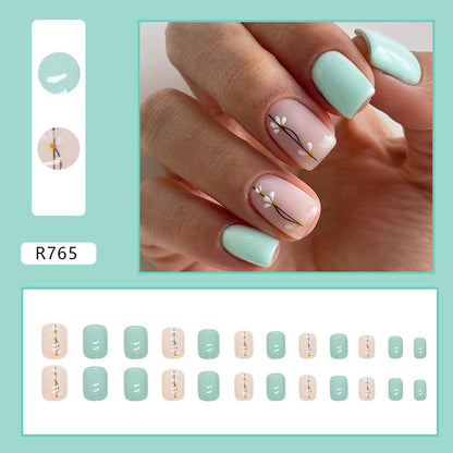 Spring And Summer New Product Simple French Retro Small Fresh Manicure Wearable Nail Patches Wholesale Ladies Only 24 Pieces